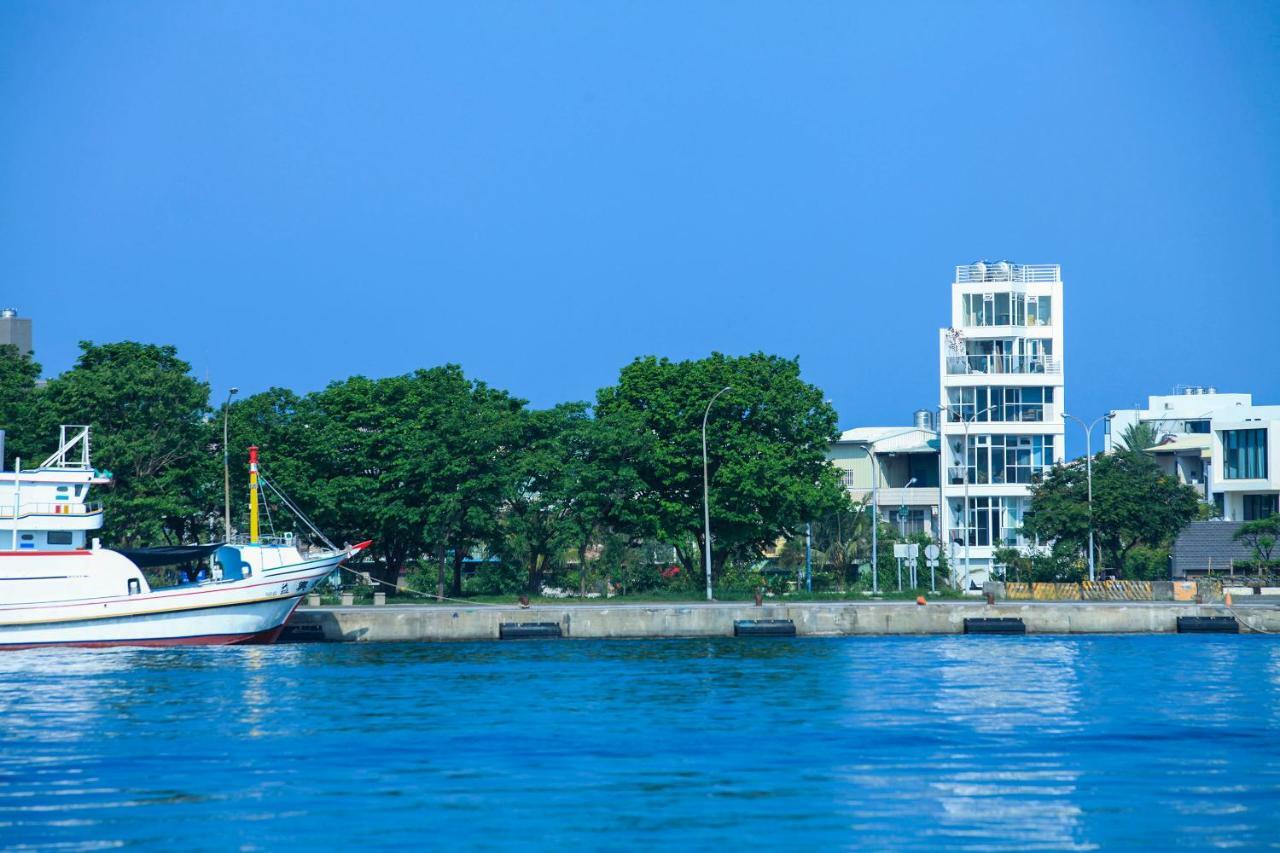 Admiring Island Apartment Tainan Bagian luar foto