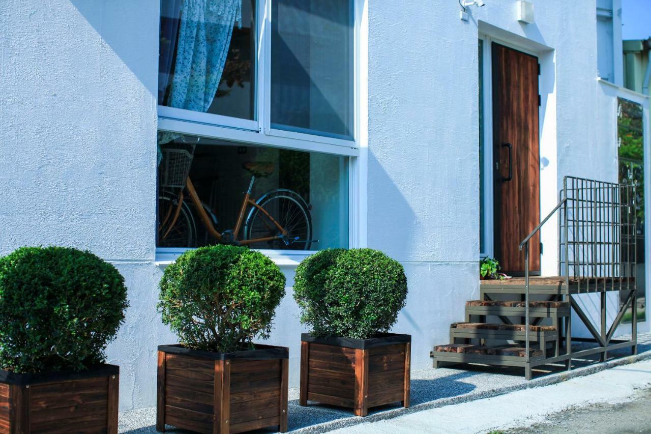 Admiring Island Apartment Tainan Bagian luar foto