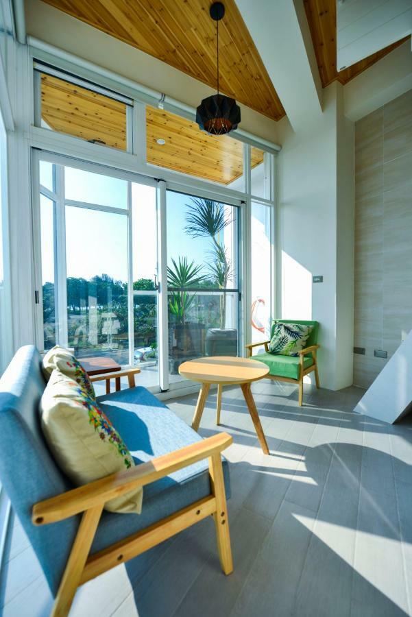 Admiring Island Apartment Tainan Bagian luar foto