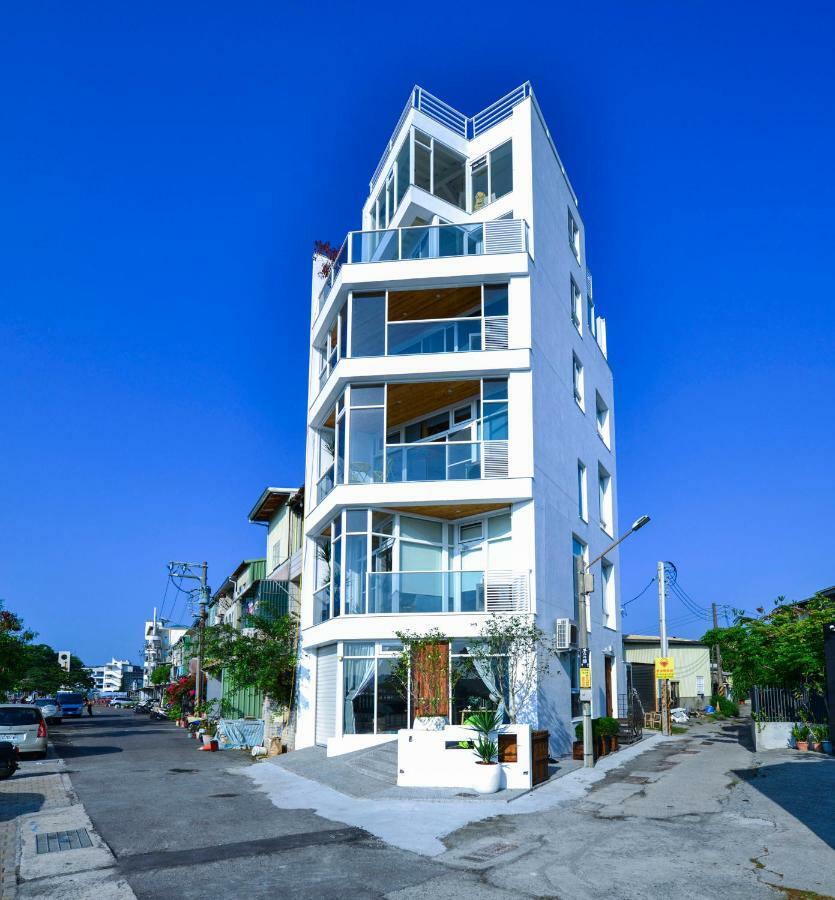 Admiring Island Apartment Tainan Bagian luar foto
