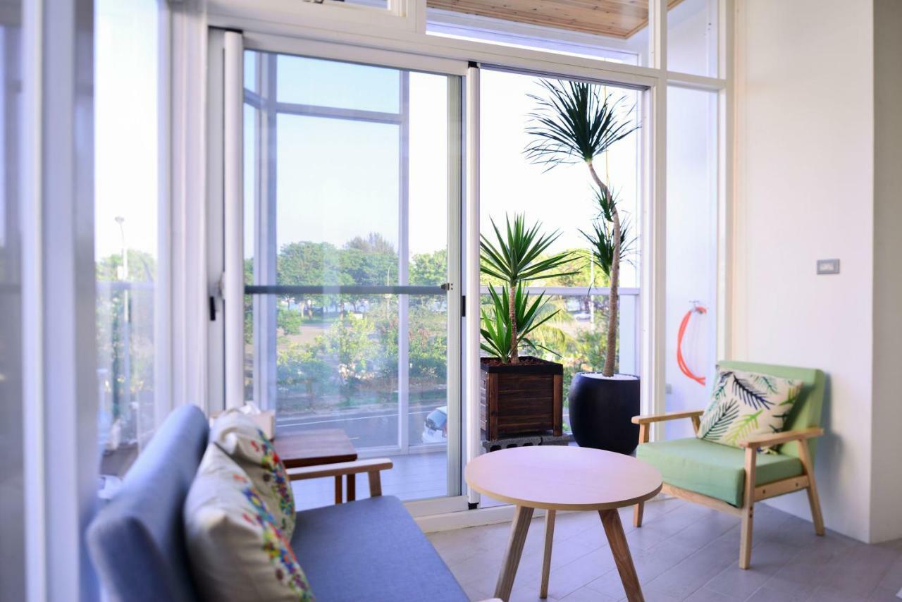 Admiring Island Apartment Tainan Bagian luar foto