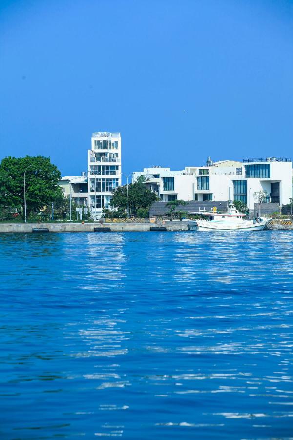 Admiring Island Apartment Tainan Bagian luar foto